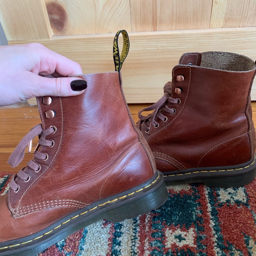 Dr Marten Vegan Leather burgundy boot